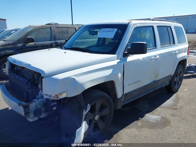 1C4NJRFB9GD636273 Jeep Patriot Latitude