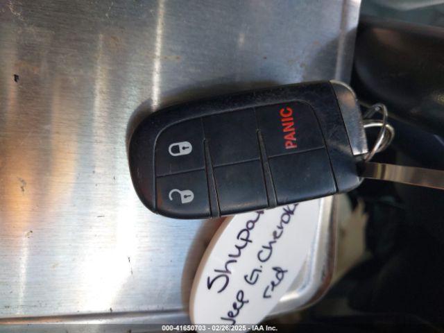 1C4RJEAG5LC278442 Jeep Grand Cherokee Laredo E 4x2