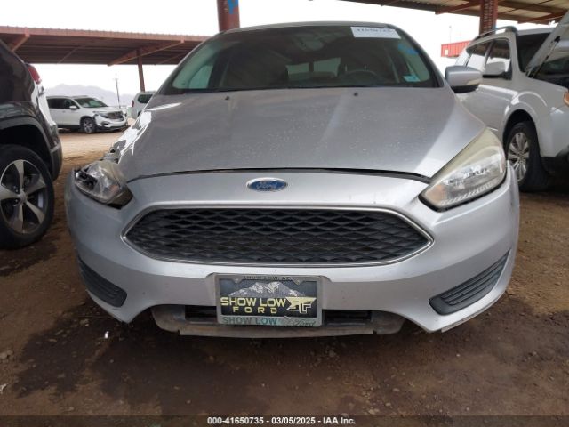 1FADP3K28JL222174 Ford FOCUS SE