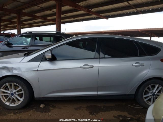 1FADP3K28JL222174 Ford FOCUS SE