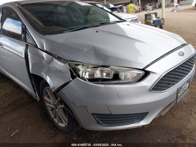 1FADP3K28JL222174 Ford FOCUS SE
