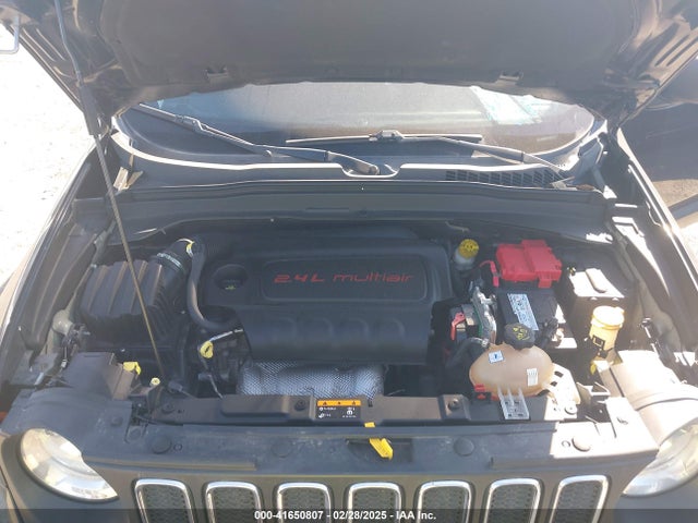 ZACCJBAB6JPH85612 Jeep Renegade Sport 4x4