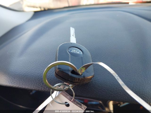 1FADP3F20FL384639 Ford FOCUS SE