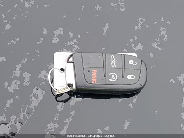 2021 CHRYSLER 300 2C3CCARGXMH576100 Photo 10