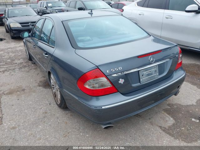 2007 MERCEDES-BENZ E 550 WDBUF72XX7B085400 Photo 2
