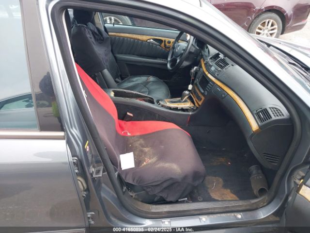 2007 MERCEDES-BENZ E 550 WDBUF72XX7B085400 Photo 4