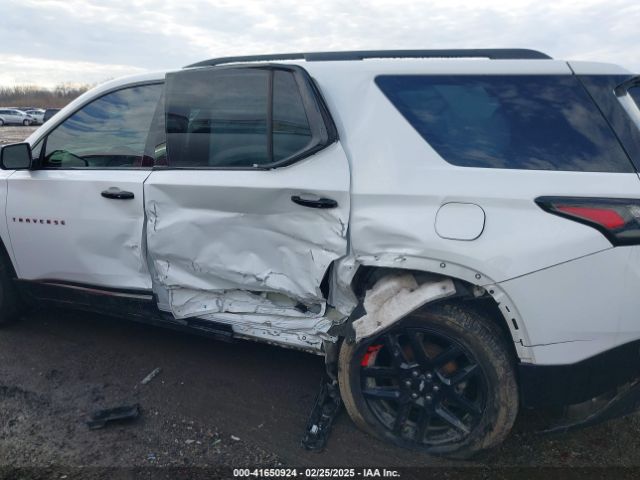 1GNEVJKW3JJ142005 Chevrolet Traverse Premier