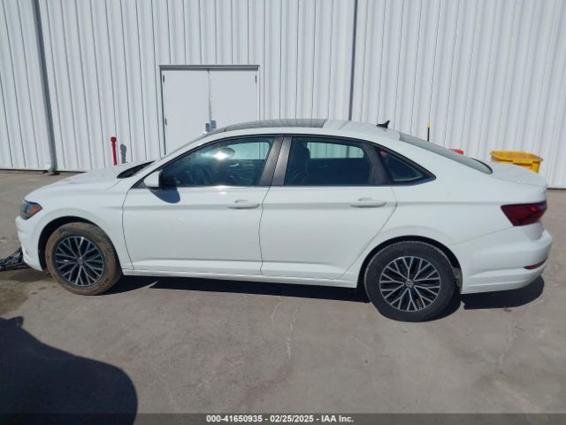 3VWC57BU0MM070993 Volkswagen Jetta 1.4t R-line/1.4t S/1.4t Se