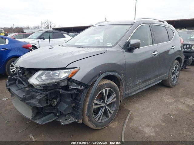 Nissan ROGUE SV 2019 JN8AT2MV5KW386836 Image 2