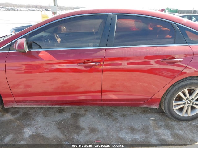 Hyundai SONATA SE 2016 5NPE24AF4GH407648 Image 14