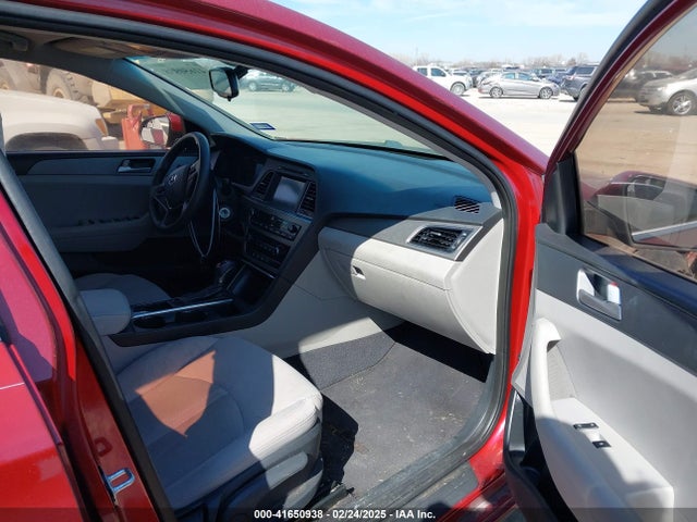 Hyundai SONATA SE 2016 5NPE24AF4GH407648 Image 5