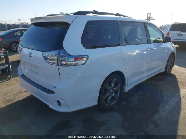 5TDXZ3DC9JS958563 Toyota Sienna Se 8 Passenger