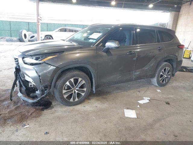 5TDGZRBH3MS551537 Toyota Highlander Xle