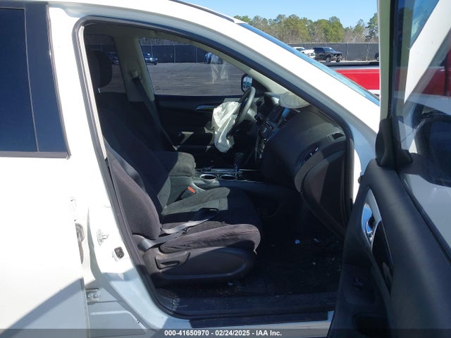 5N1AR2MM2GC643957 Nissan Pathfinder S