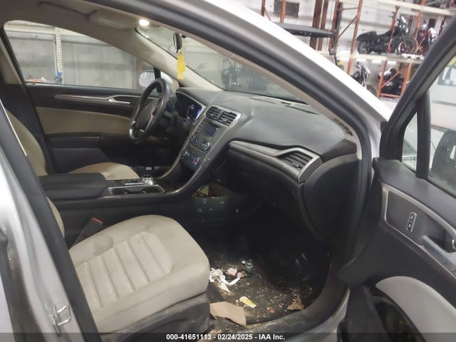 3FA6P0G77JR103903 Ford FUSION S