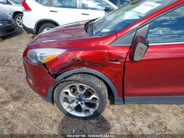1FMCU9J9XGUC71696 Ford Escape Titanium