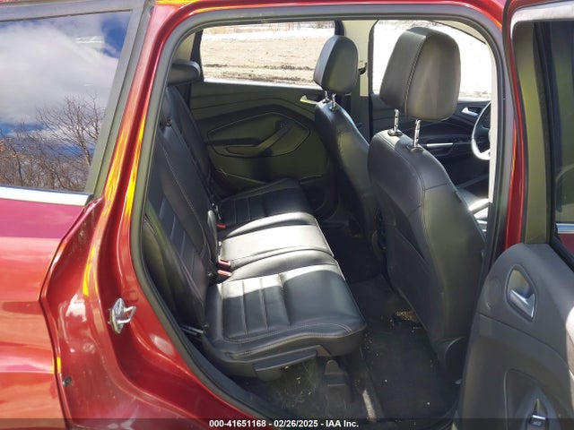 1FMCU9J9XGUC71696 Ford Escape Titanium