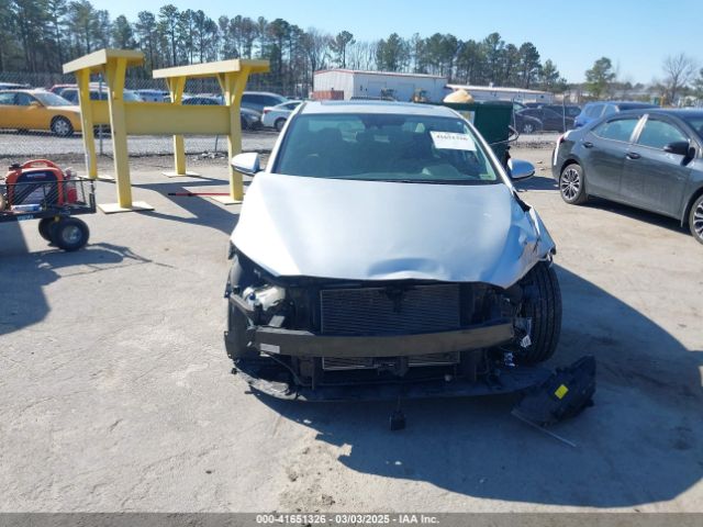 5NPD84LF7HH184451 Hyundai Elantra Limited
