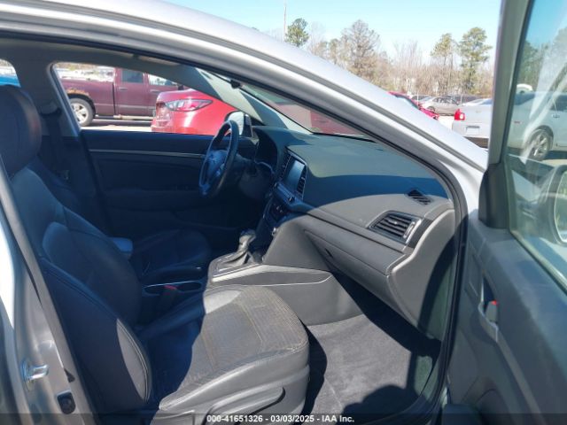 5NPD84LF7HH184451 Hyundai Elantra Limited