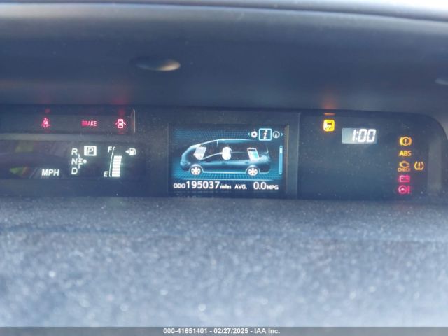 JTDZN3EU6FJ026238 Toyota PRIUS V