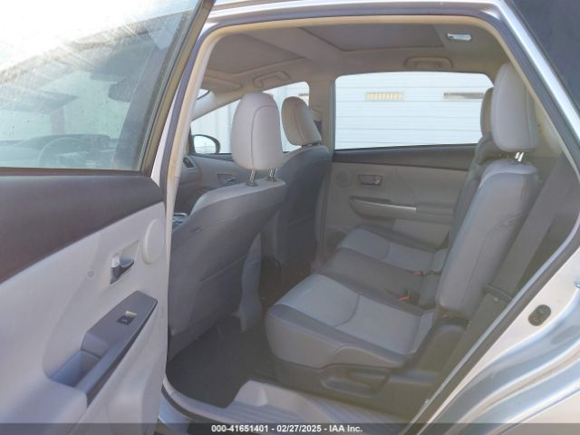 JTDZN3EU6FJ026238 Toyota PRIUS V