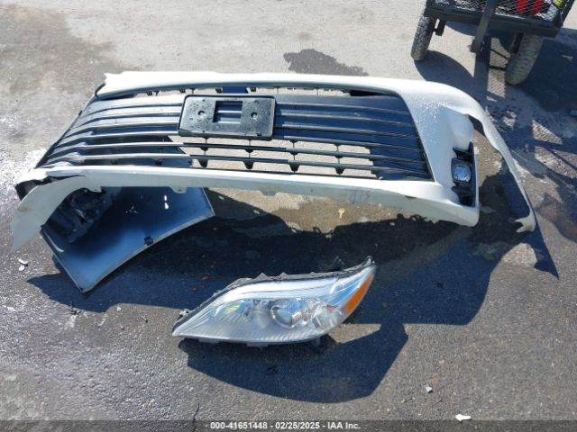 5TDYZ3DC1KS966808 Toyota Sienna Xle 8 Passenger