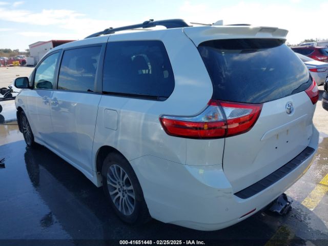 5TDYZ3DC1KS966808 Toyota Sienna Xle 8 Passenger