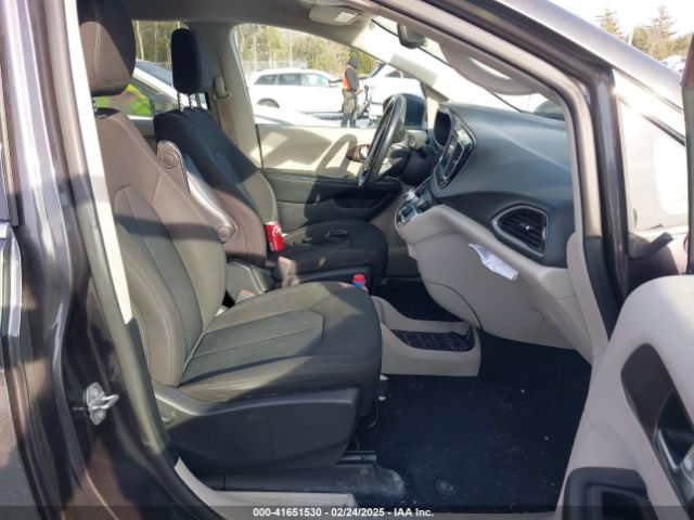 2C4RC1CG7MR503825 Chrysler Voyager Lx