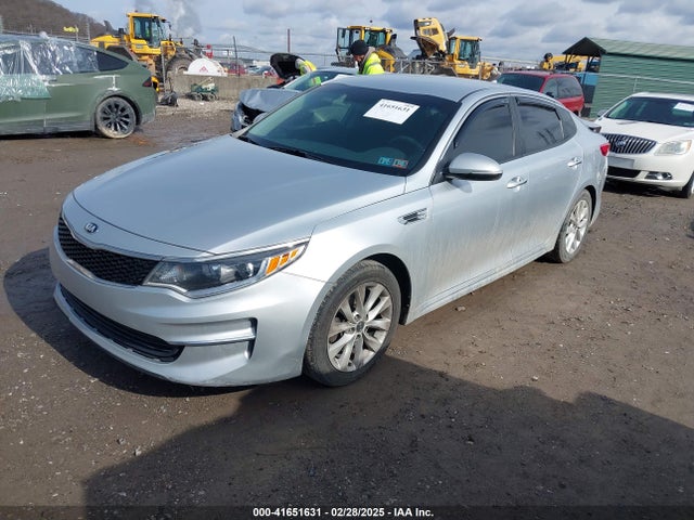 5XXGT4L39JG264045 KIA Optima Lx