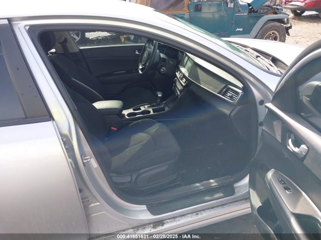 5XXGT4L39JG264045 KIA Optima Lx