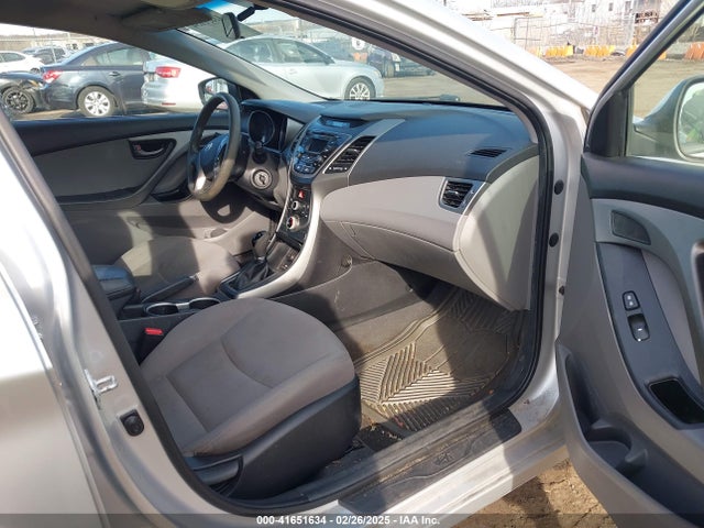 Hyundai ELANTRA SE 2015 5NPDH4AEXFH581420 Image 5