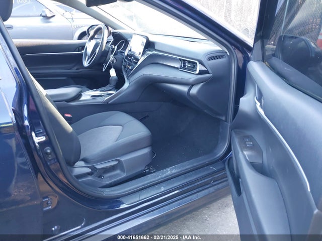 4T1C11AK5NU719000 Toyota CAMRY LE