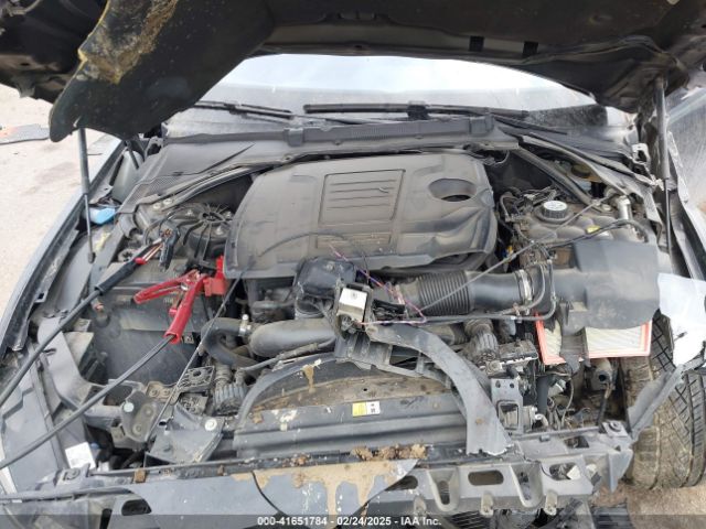 2019 JAGUAR XE SAJAP4GX5KCP47753 Photo 9