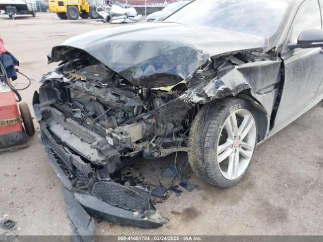 2019 JAGUAR XE SAJAP4GX5KCP47753 Photo 5