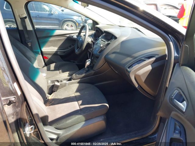 1FADP3F24FL313640 Ford FOCUS SE
