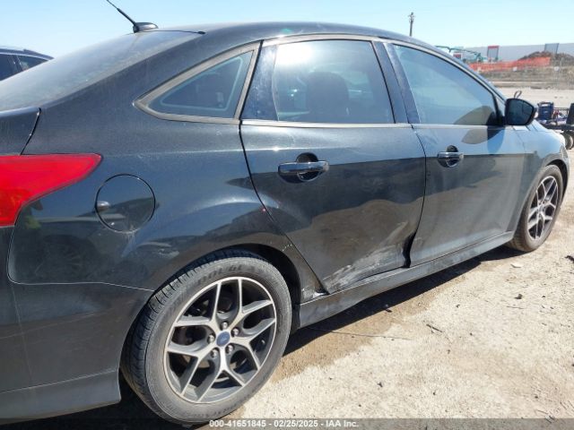 1FADP3F24FL313640 Ford FOCUS SE