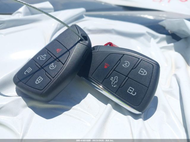 3GTUUGED8SG148616 GMC l84