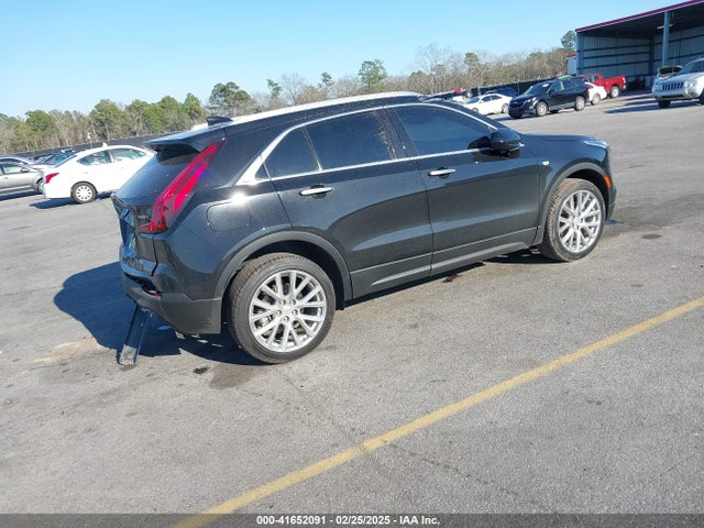 2021 CADILLAC XT4 1GYAZAR46MF074767 Photo 3