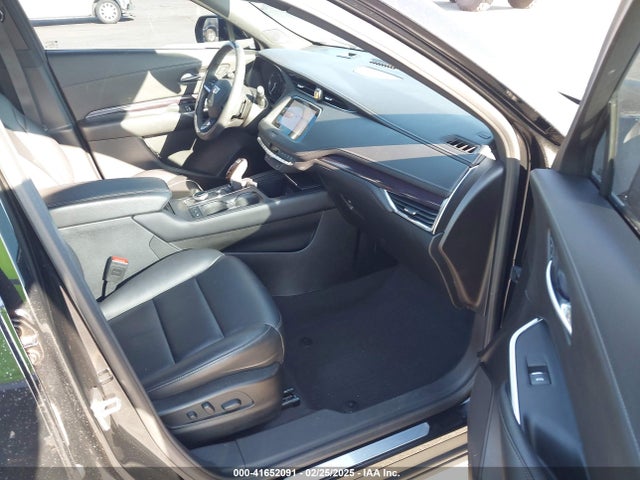 2021 CADILLAC XT4 1GYAZAR46MF074767 Photo 4
