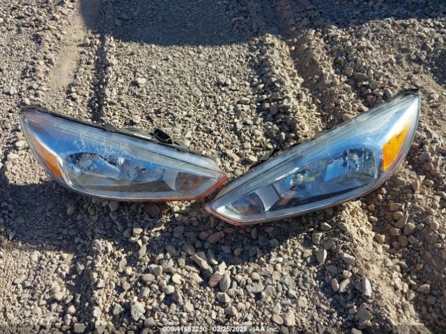1FADP3N25JL273563 Ford Focus Titanium