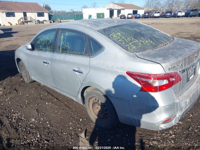 3N1AB7AP4HY328982 Nissan SENTRA SV
