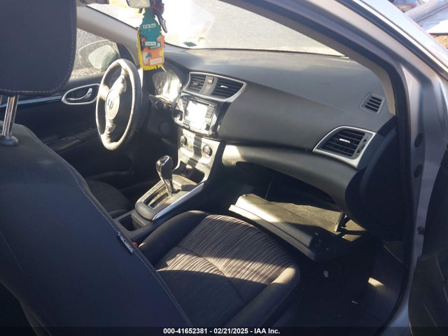 3N1AB7AP4HY328982 Nissan SENTRA SV