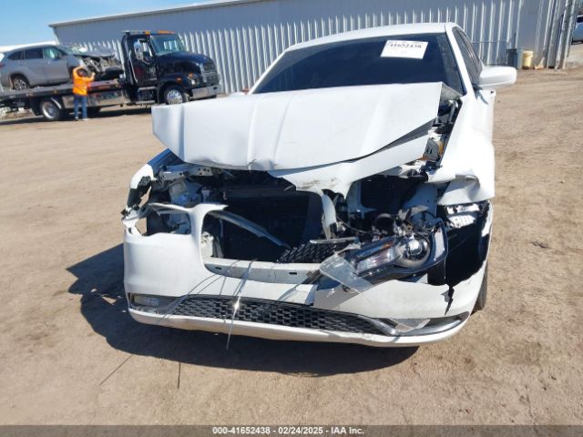2C3CCABG0KH539581 Chrysler 300 300s