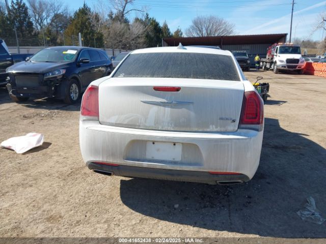 2C3CCABG0KH539581 Chrysler 300 300s