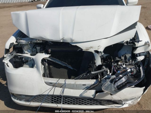 2019 CHRYSLER 300 2C3CCABG0KH539581 Photo 5