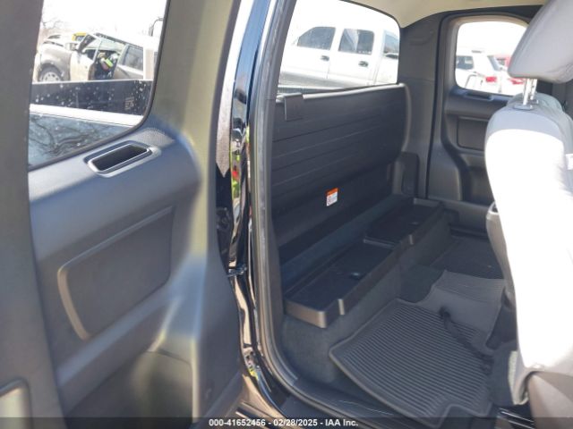3TYRX5GN9PT075342 Toyota Tacoma Sr