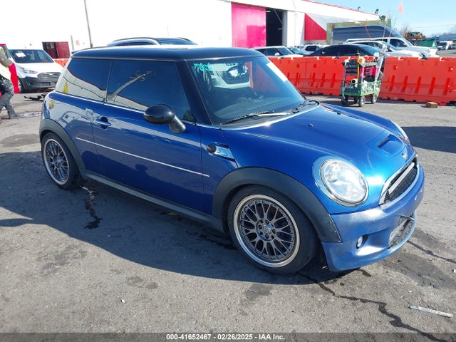 2008 MINI COOPER S WMWMF73528TT86864 Photo 0