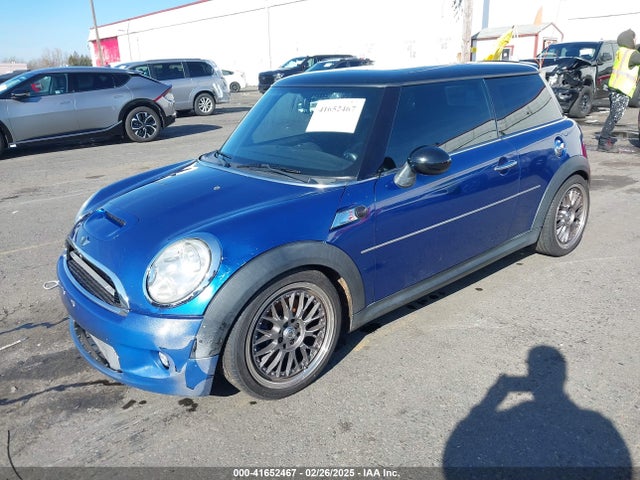 2008 MINI COOPER S WMWMF73528TT86864 Photo 1