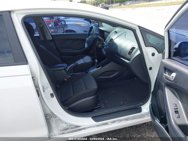 3KPFK4A78HE072333 KIA FORTE LX