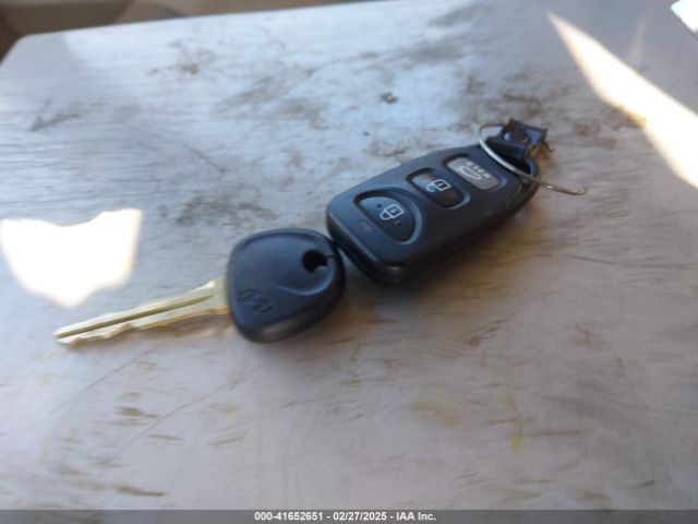 KMHD74LFXHU367332 Hyundai ELANTRA SE